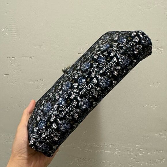 Handsewn Genuine Leather Floral Print Kisslock Clutch/Shoulder Bag/Evening Bag - Picture 11 of 14
